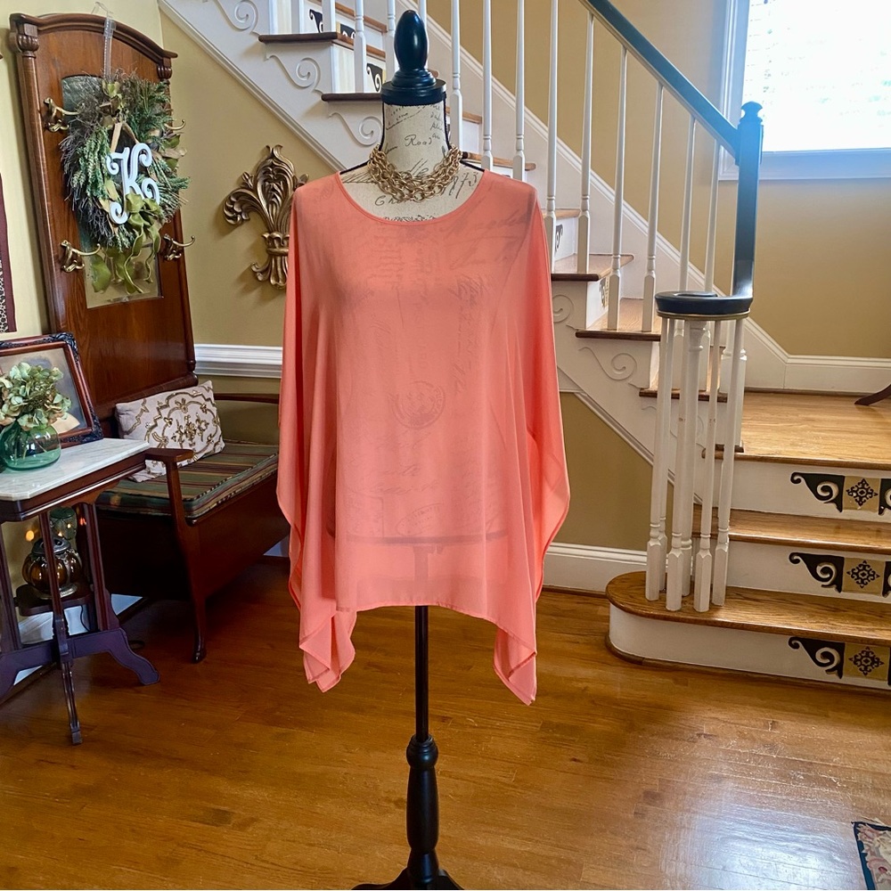 Anna & Ava one size sheer kimono style top